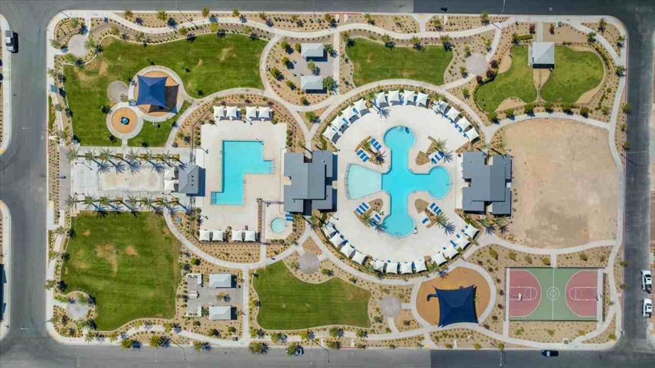 2628 Blazing Blue Ave