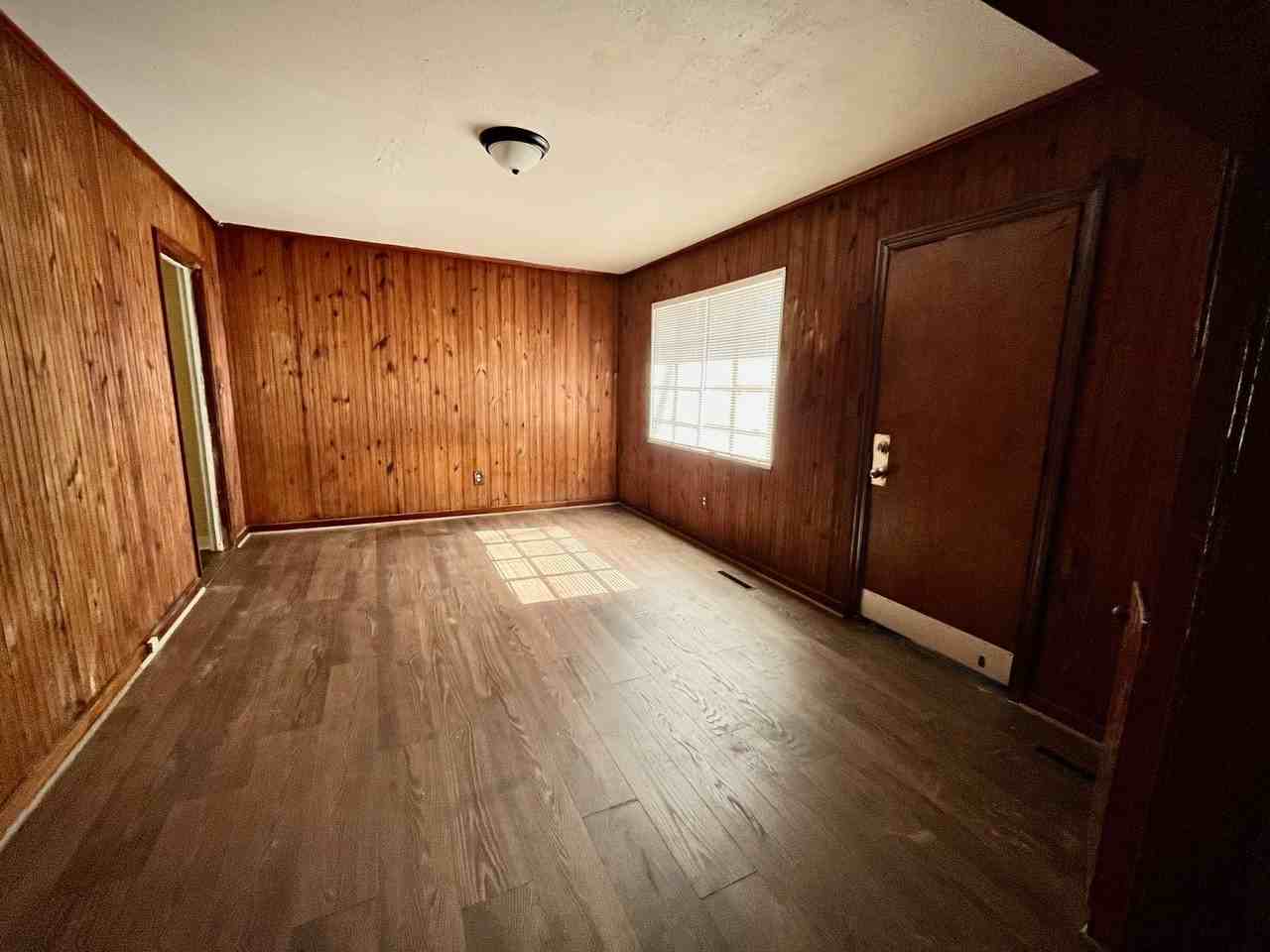 263 Shady Cir - Photo 2 of 20