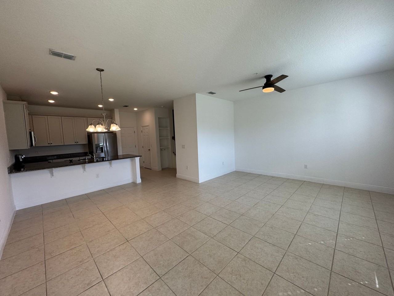 11818 Dune Alley - Photo 5 of 23