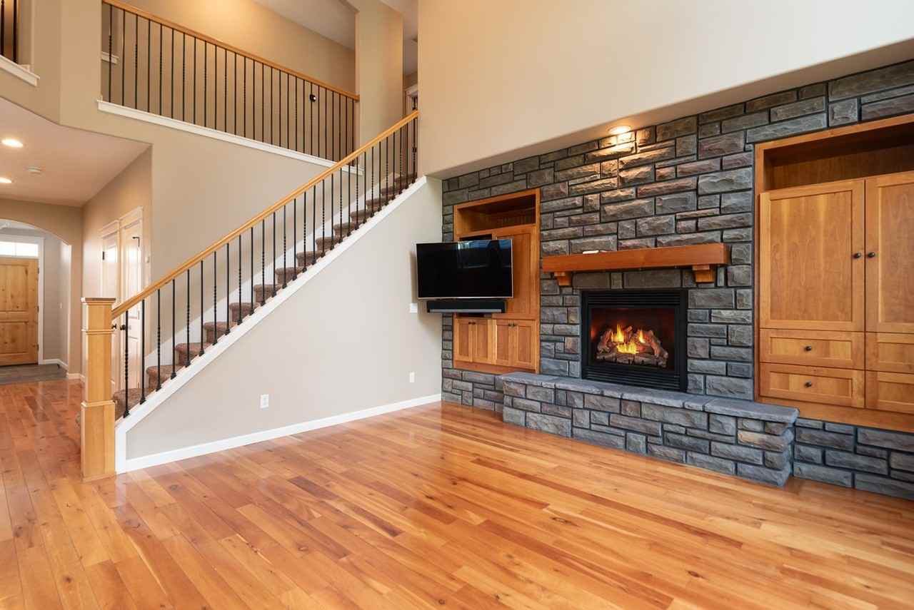 20962 Lava Flow Ln - Photo 4 of 44