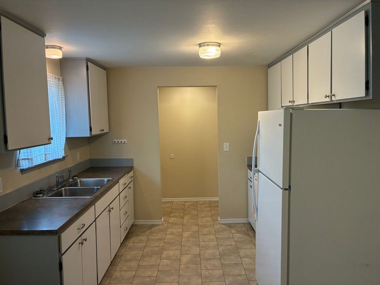 113 Cleveland St - Photo 3 of 9