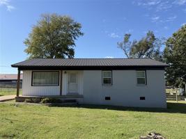 featured image of 142 Maywood Dr