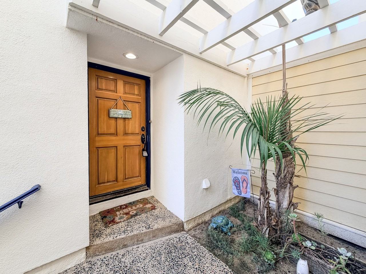 3637 Ocean Dr - Photo 2 of 42