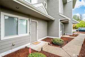 featured image of 5863 Cedar St