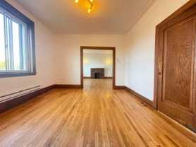 4310 Av Beaconsfield - Photo 1 of 1