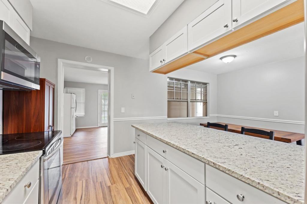 7739 Pinnacle Dr - Photo 4 of 10