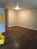 1972 Cambridge Dr - Photo 1 of 1