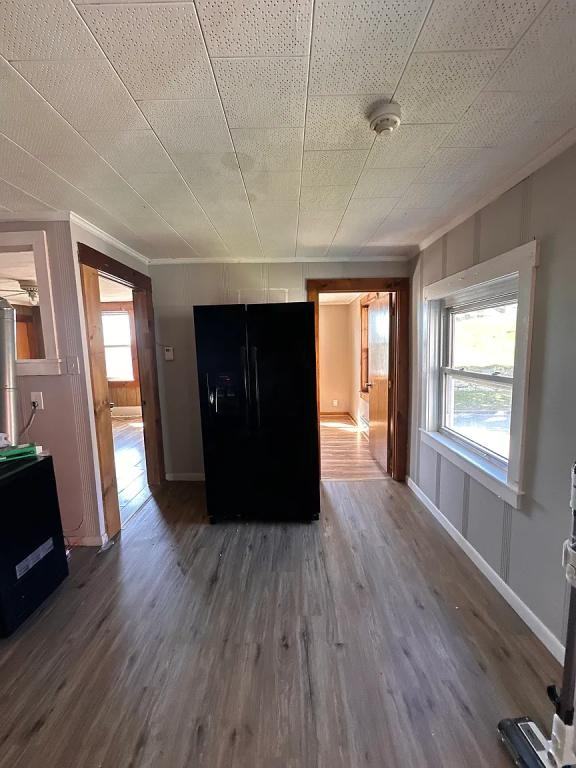 215 Main St - Photo 2 of 7