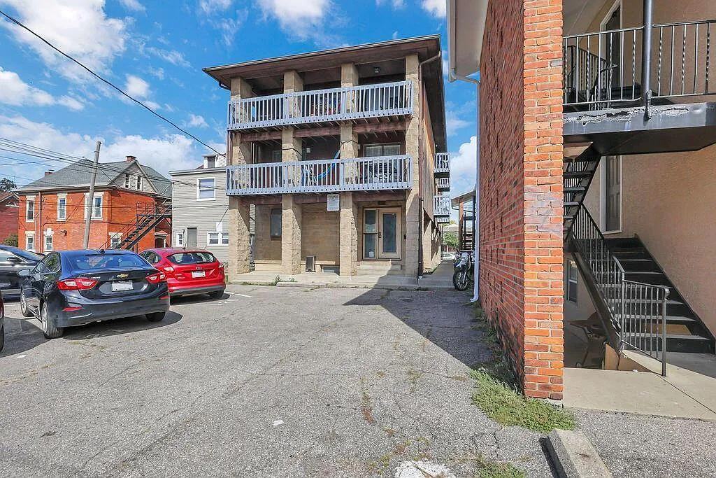 87 W 9th Ave - Photo 2 of 26