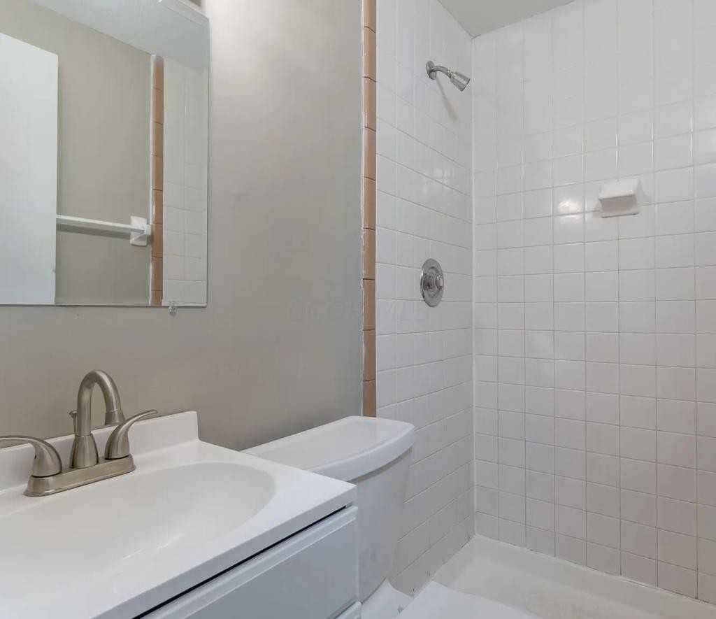 87 W 9th Ave - Photo 5 of 26