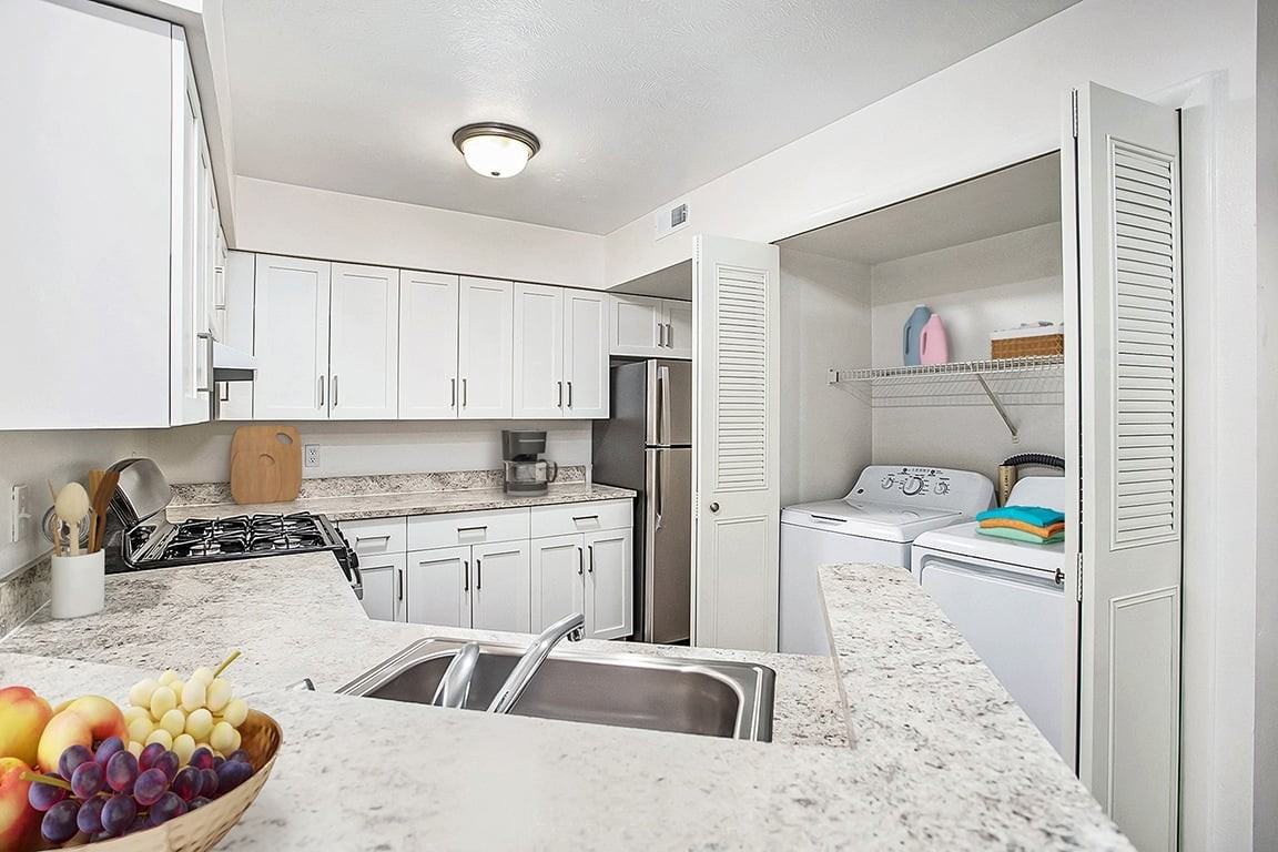 Orchard Lakes Apartments - Photo 2 of 46