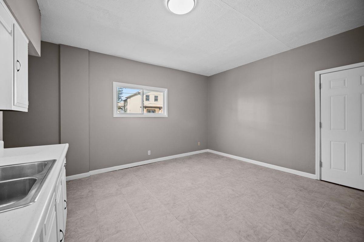 120 15th St - Photo 4 of 18