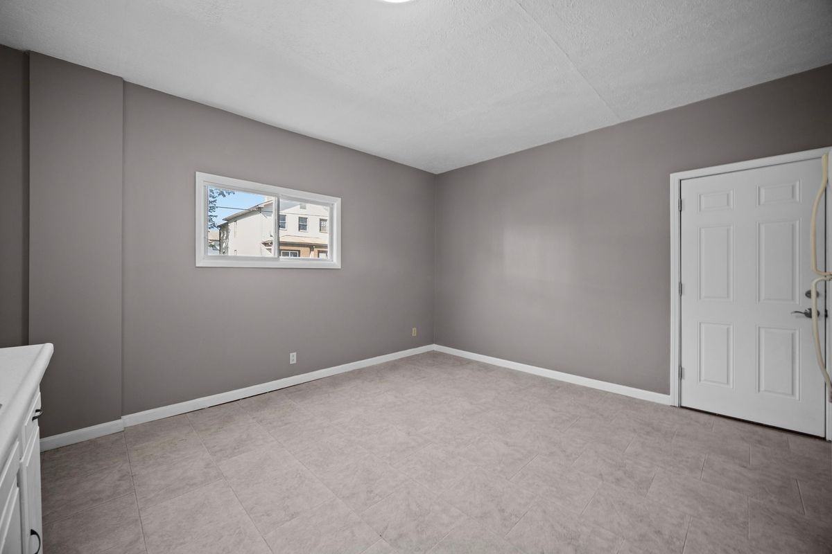 120 15th St - Photo 5 of 18