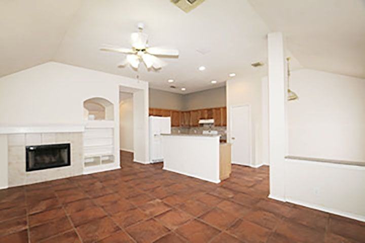 9827 Copperway - Photo 2 of 16