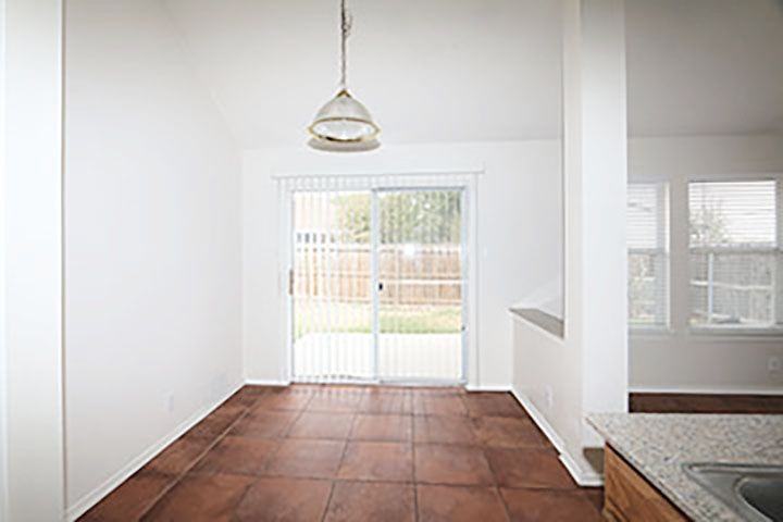 9827 Copperway - Photo 6 of 16