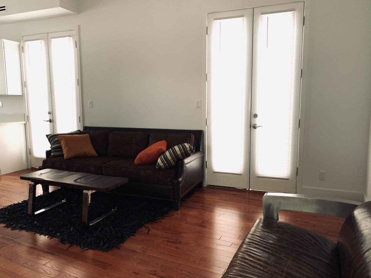 4225 Ince Boulevard - Photo 4 of 12