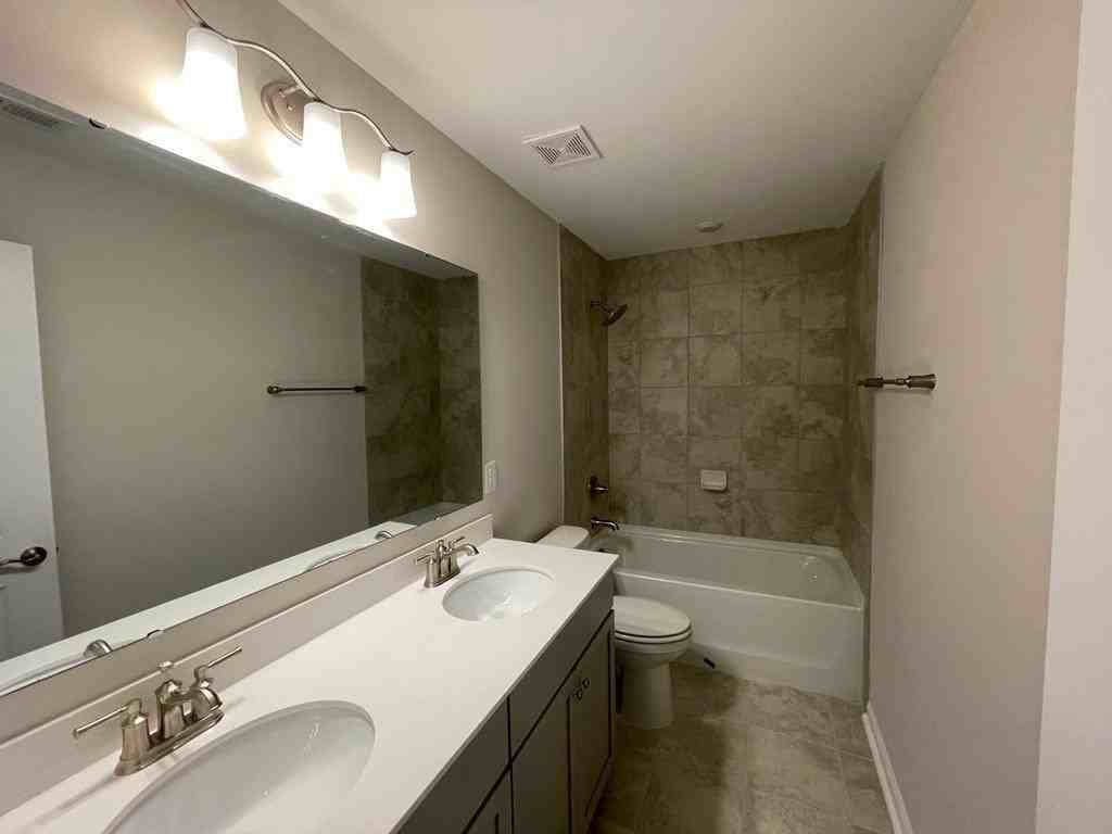 1123 Badlands St #1 - Photo 3 of 20