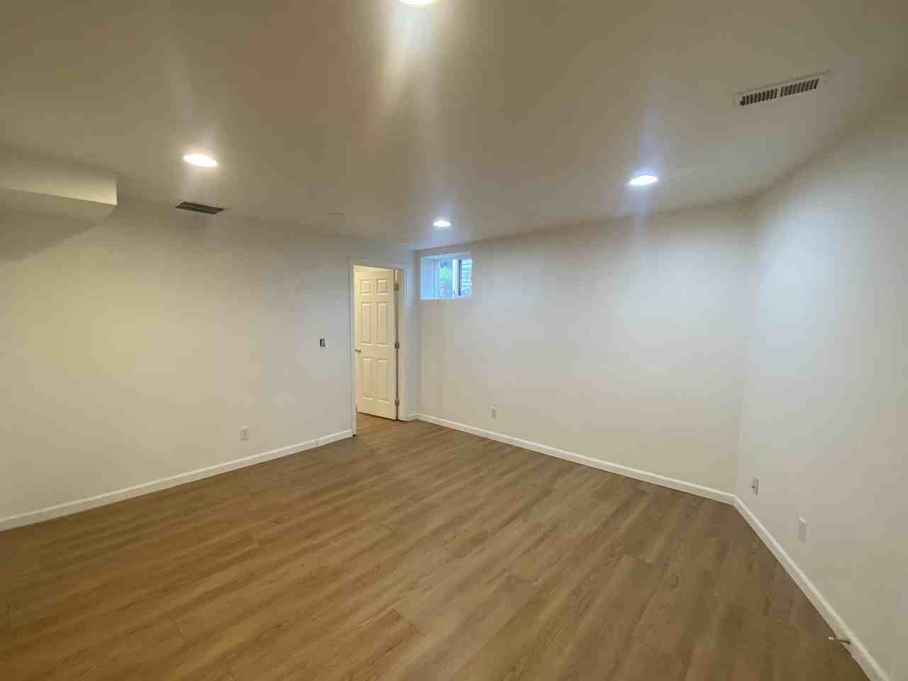 5329 9th Avenue Northeast - Photo 3 of 12