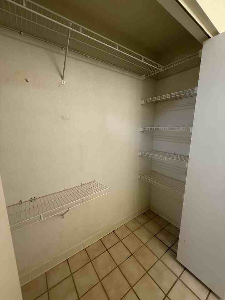 1022 Sw 4th Ave #B - Photo 6 of 21