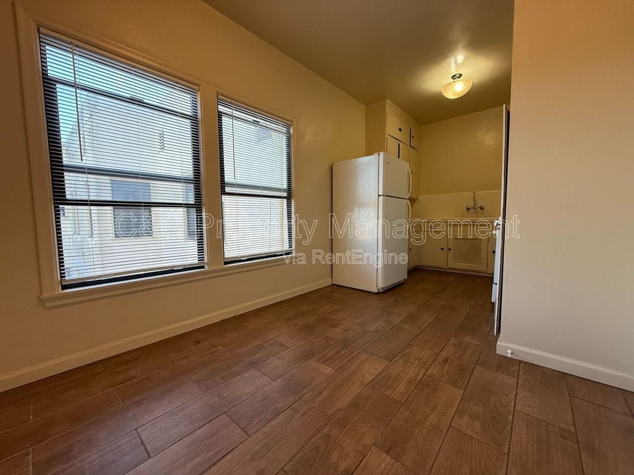 335 Soledad St #6 - Photo 3 of 15