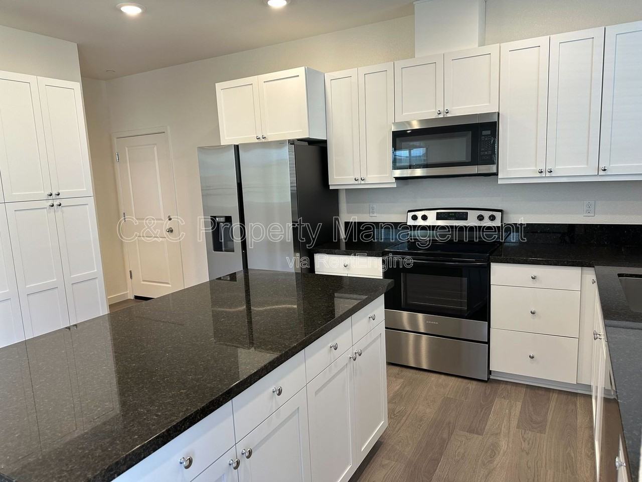 1805 Lucky Star Pl #24 - Photo 4 of 21