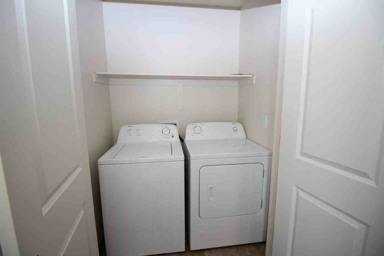 549 Wn #104 - Photo 2 of 13