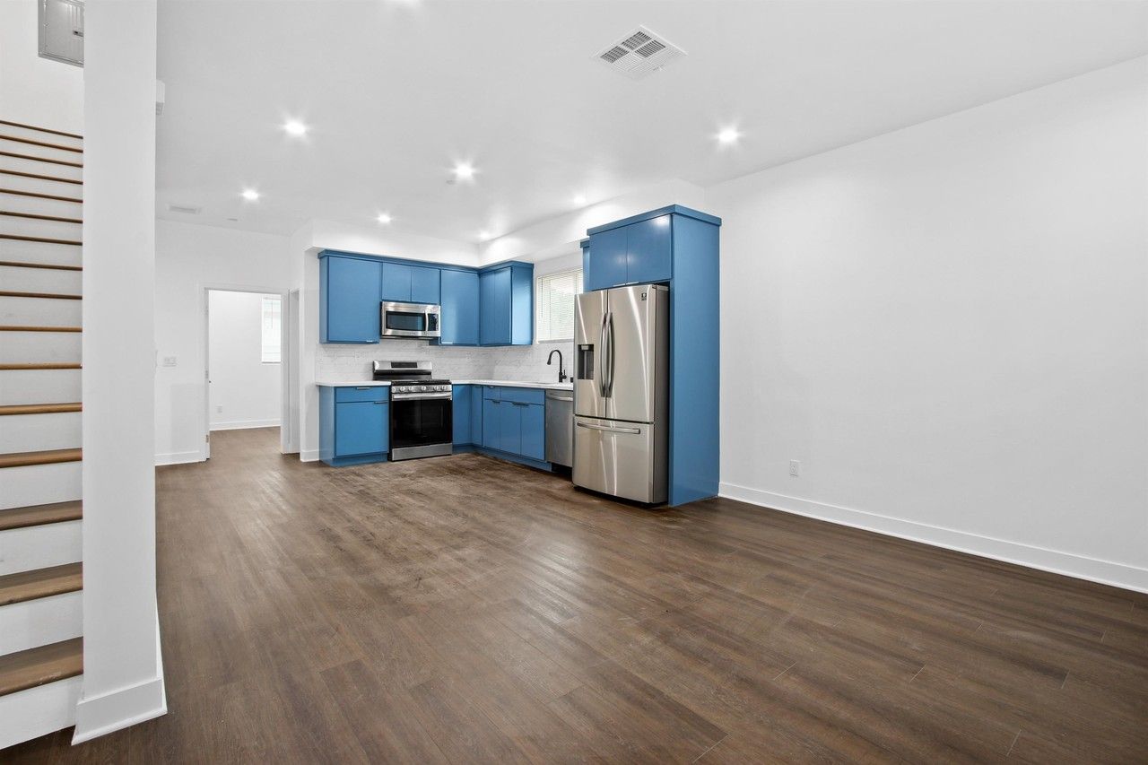 1137 S Lorena St #1137 - Photo 4 of 14
