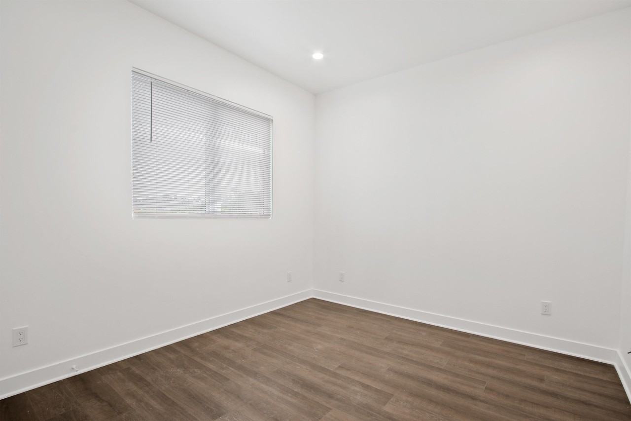 1137 S Lorena St #1137 - Photo 2 of 14