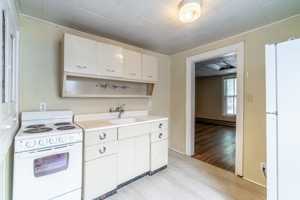featured image of 220 E Van Buren St #2