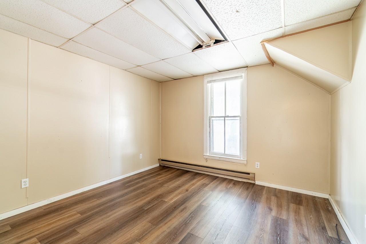 220 E Van Buren St #2 - Photo 2 of 18