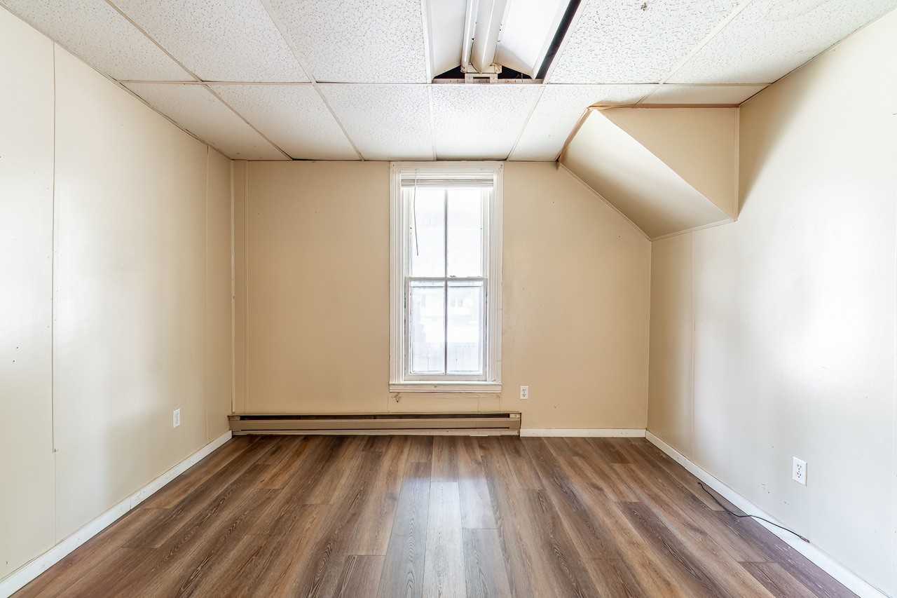 220 East Van Buren Street #2 - Photo 3 of 18