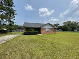 520 Jefferson Cir Se - Photo 1 of 1