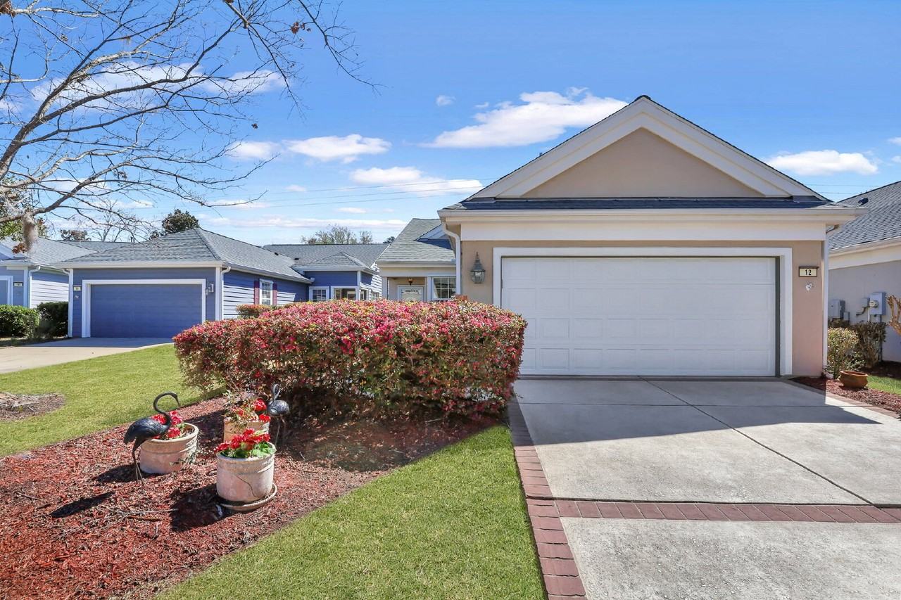 12 Moonglow Ct - Photo 4 of 42