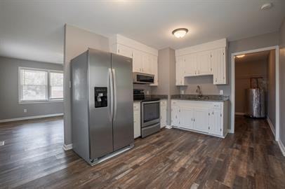 385 Rogers Ave - Photo 3 of 16