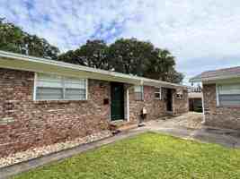 featured image of 715 Greenwood St Apt D #Apt D