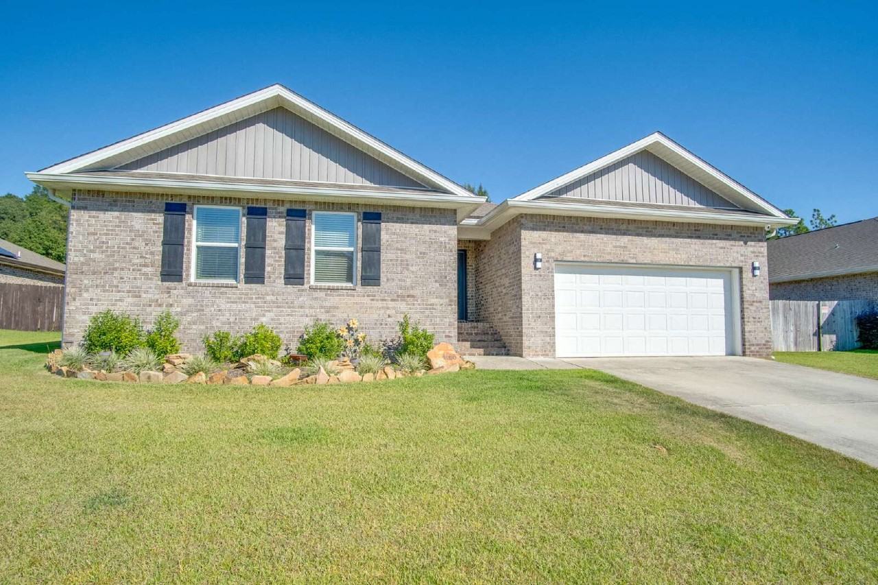 4668 Red Oak Drive - Photo 3 of 45