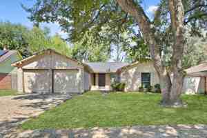 featured image of 13923 Ludgate Pass