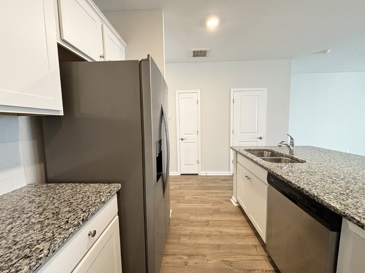 68 Slater Street - Photo 4 of 17