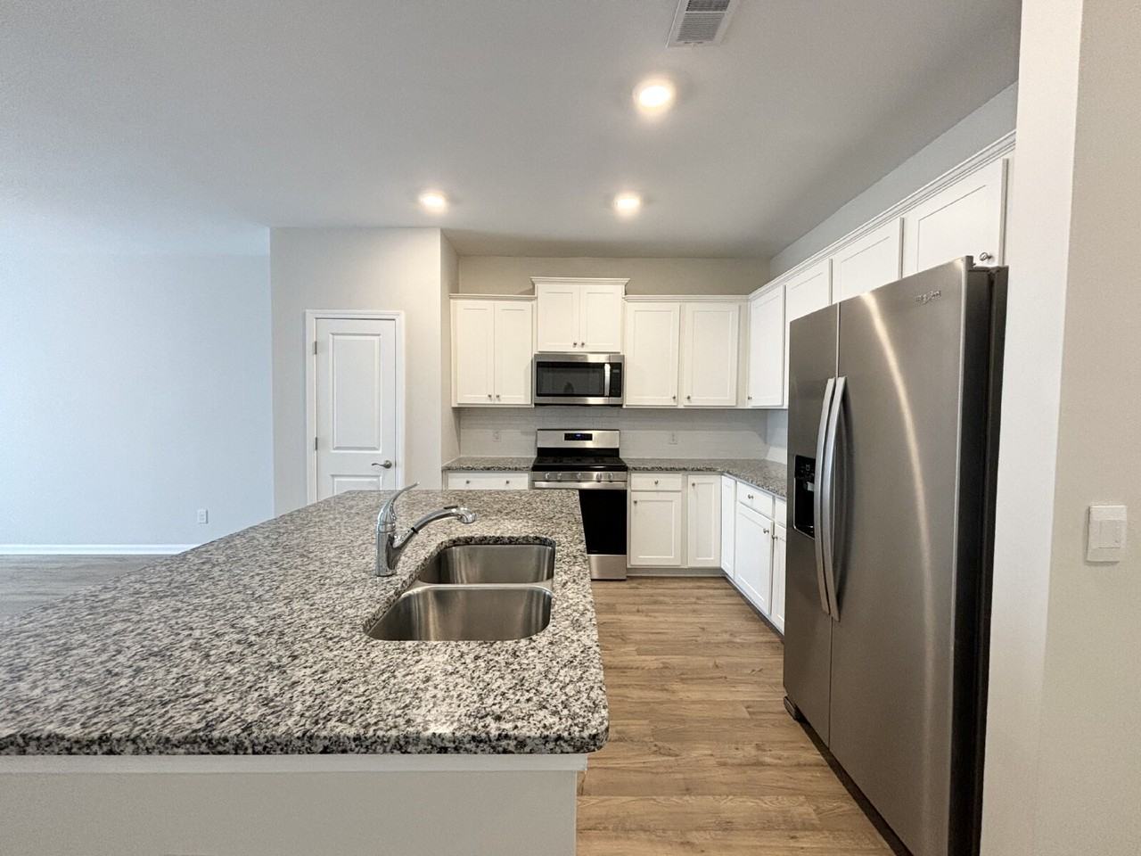 68 Slater Street - Photo 5 of 17