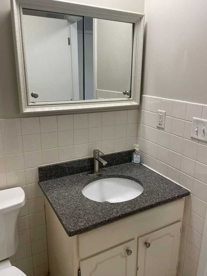 1040 Cleveland Apartments - Photo 7 of 26