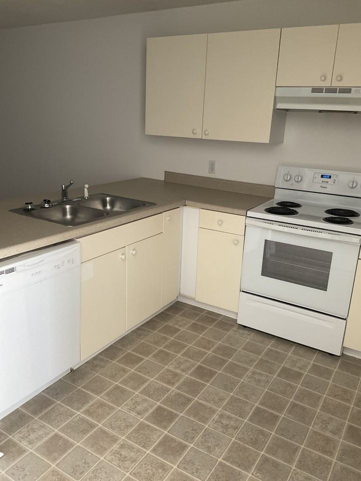 1800 Tsuga Way #J - Photo 6 of 6