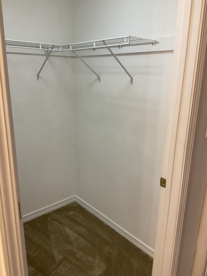 1800 Tsuga Way #J - Photo 2 of 6