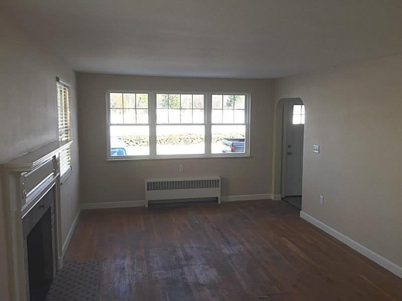 33 Massasoit Ave - Photo 3 of 6