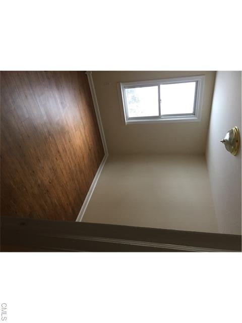 229 Oxford Rd - Photo 3 of 5