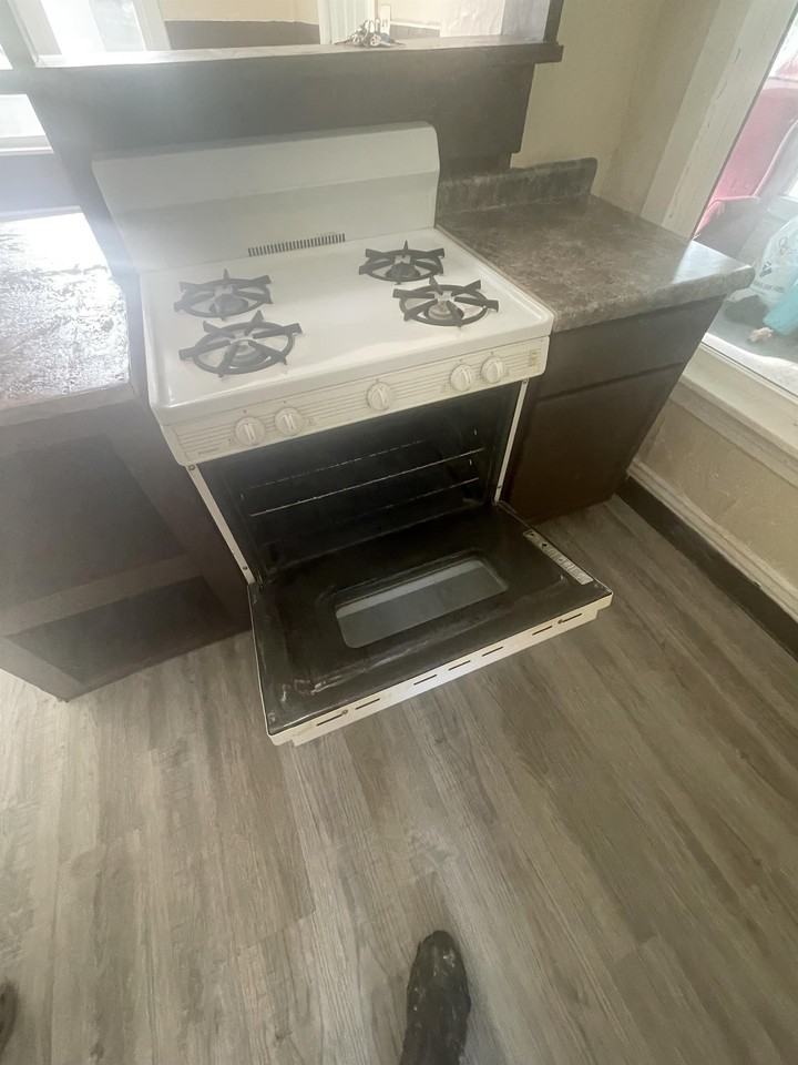 112 6th St S #2 - Photo 4 of 14