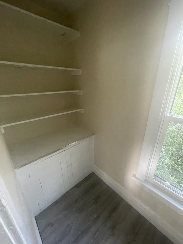 112 6th St S #2 - Photo 6 of 14