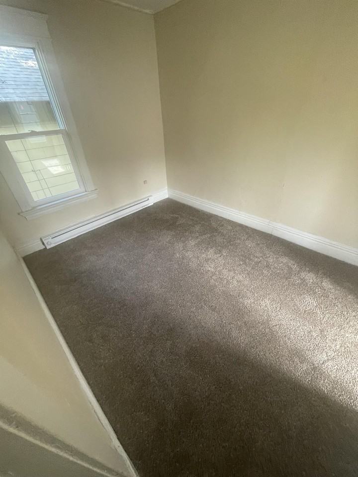 112 6th St S #2 - Photo 3 of 14