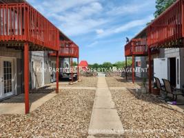 featured image of 130 Warner Ave #8