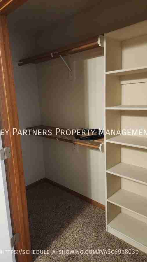 1640 Southwest Highland Drive - Photo 6 of 14