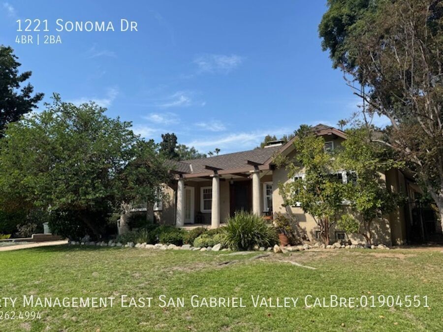 1221 Sonoma Dr - Photo 2 of 25